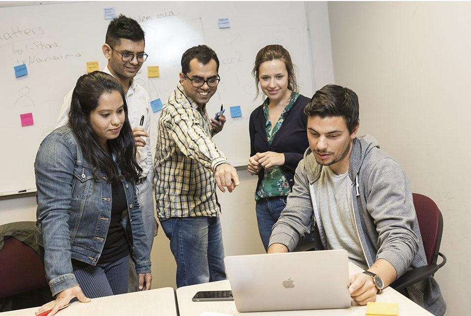 A team from the University of Victoria at a 2018 won a hackathon by using xMatters.